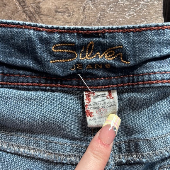 Y2K Silver Jeans Co Women Bootcut Medium Wash Denim Mid Rise Jeans Size 33 - Picture 2 of 8